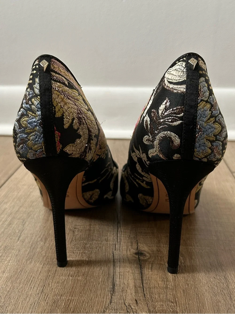 Sam Edelman Black Floral Stillson Pumps Womens Size 7.5